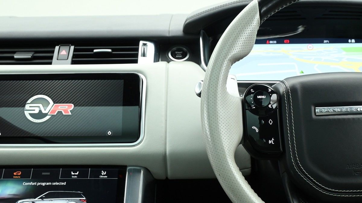 Land Rover Range Rover Sport Image 30