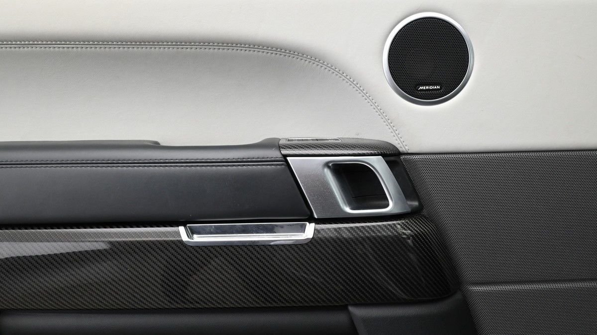 Land Rover Range Rover Sport Image 26