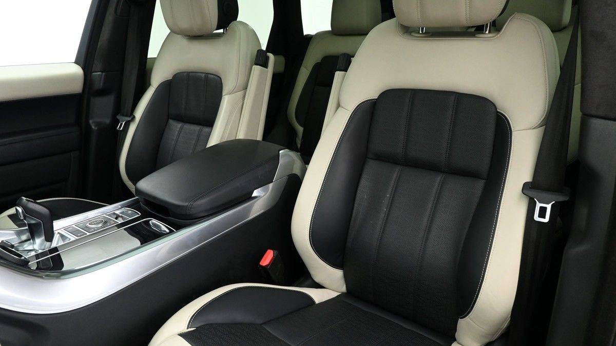 Land Rover Range Rover Sport Image 4