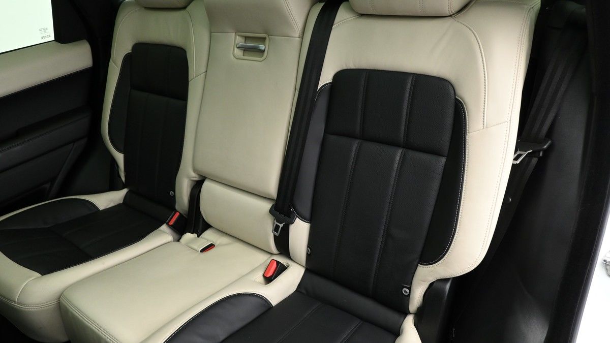 Land Rover Range Rover Sport Image 5