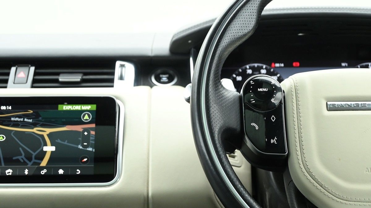 Land Rover Range Rover Sport Image 15