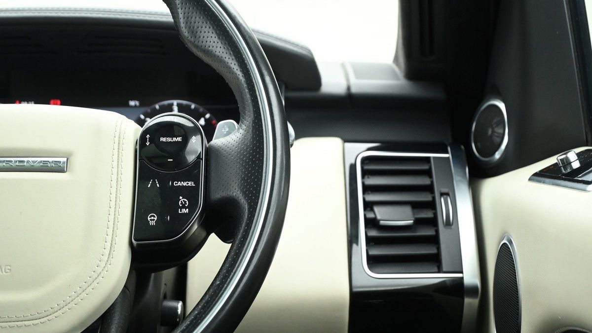 Land Rover Range Rover Sport Image 16