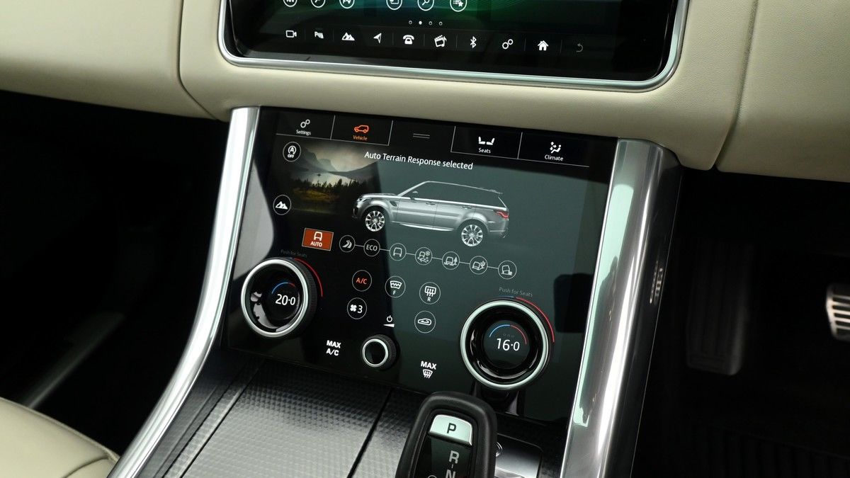 Land Rover Range Rover Sport Image 12