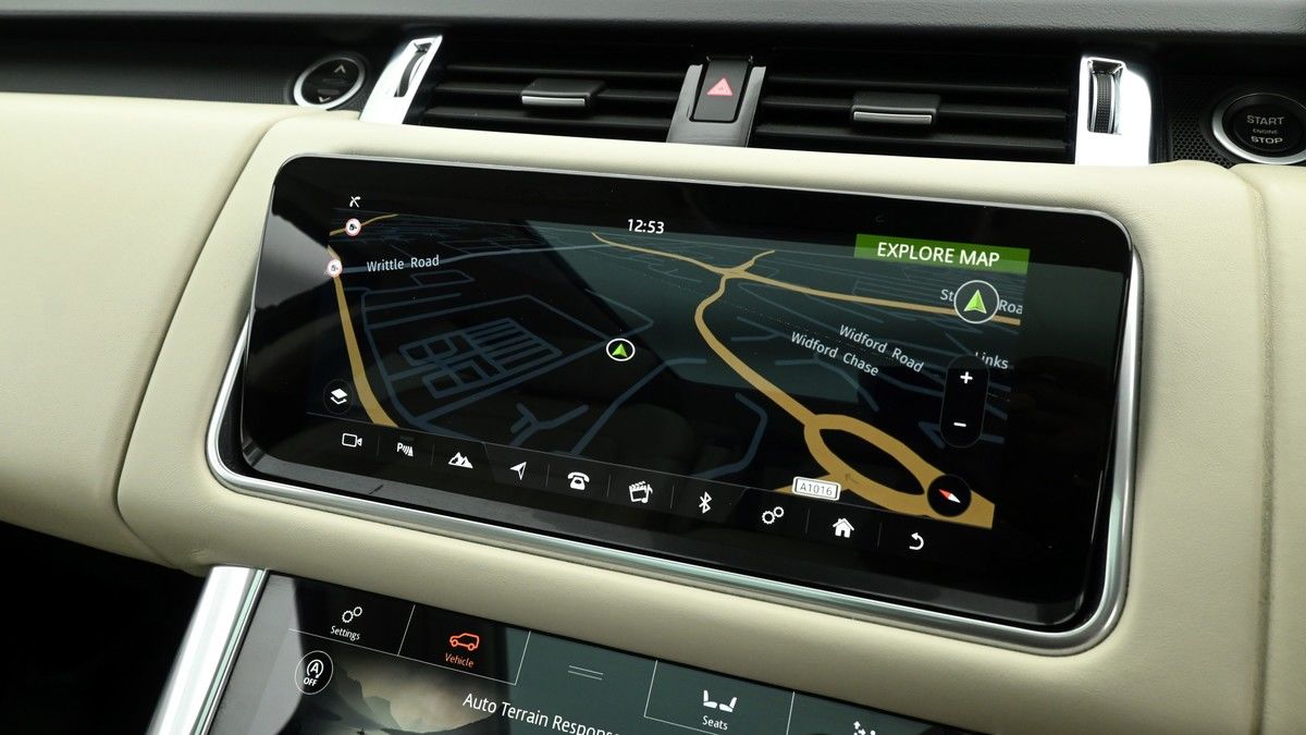 Land Rover Range Rover Sport Image 11