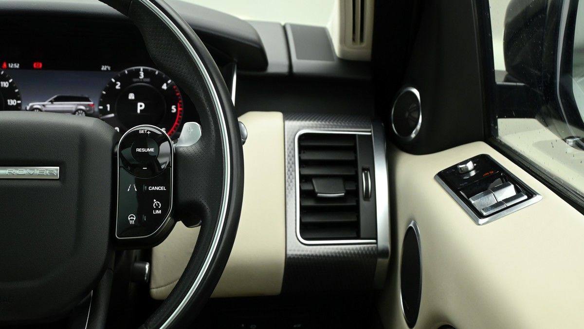 Land Rover Range Rover Sport Image 16