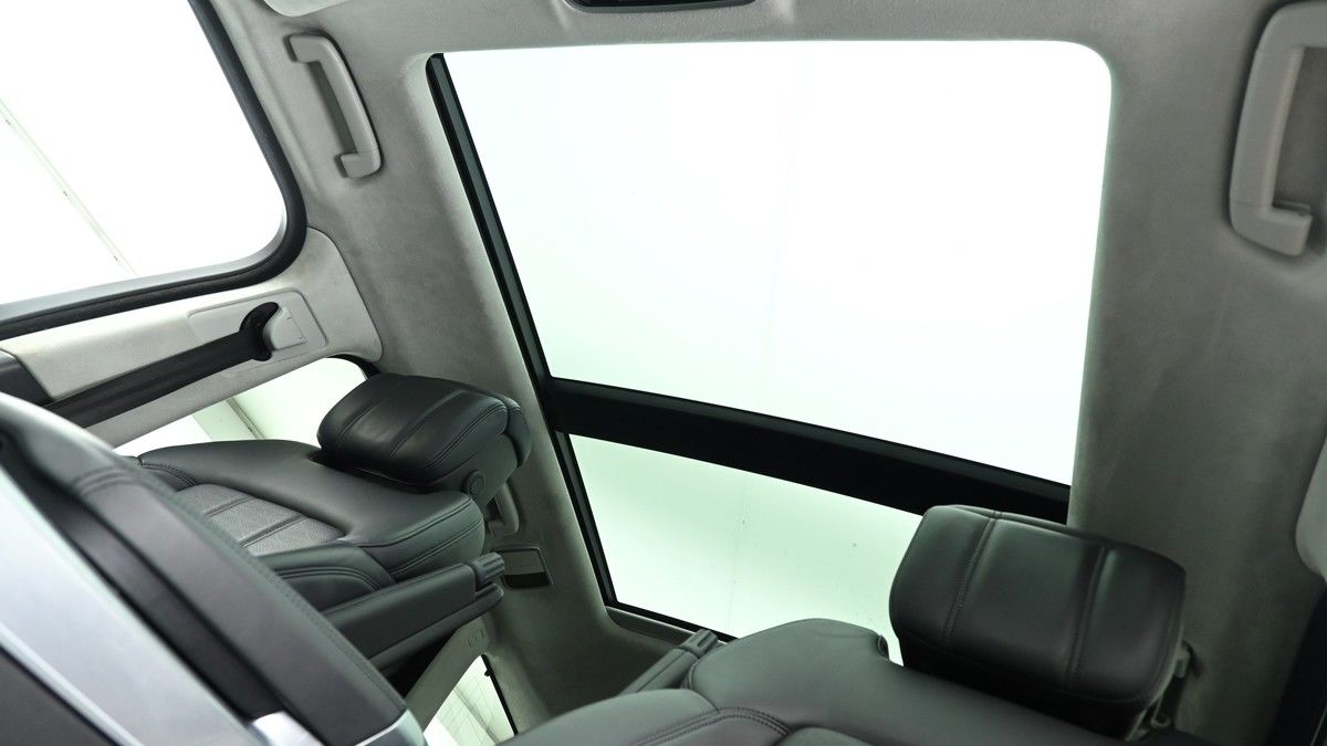 Land Rover Range Rover Sport Image 2