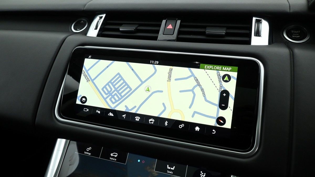 Land Rover Range Rover Sport Image 11