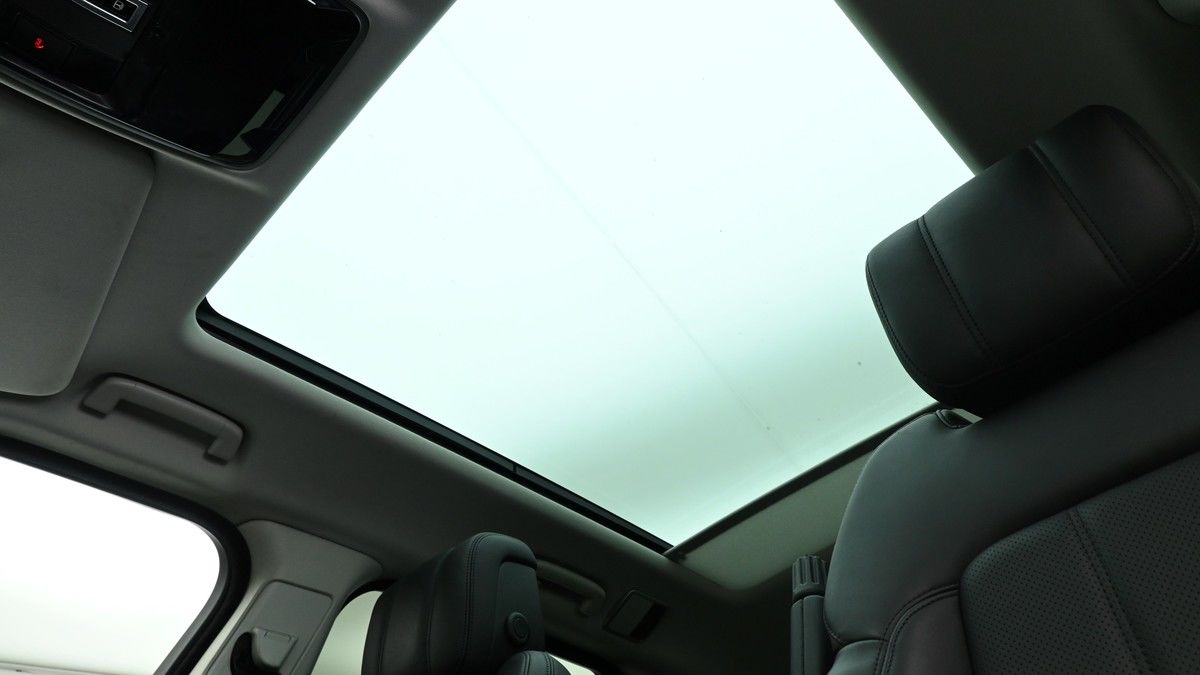 Land Rover Range Rover Sport Image 2