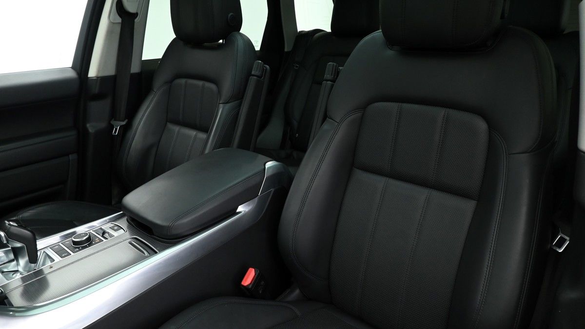 Land Rover Range Rover Sport Image 4