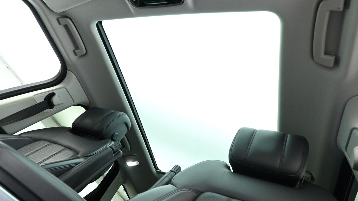 Land Rover Range Rover Sport Image 2