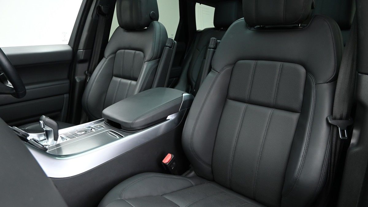 Land Rover Range Rover Sport Image 4