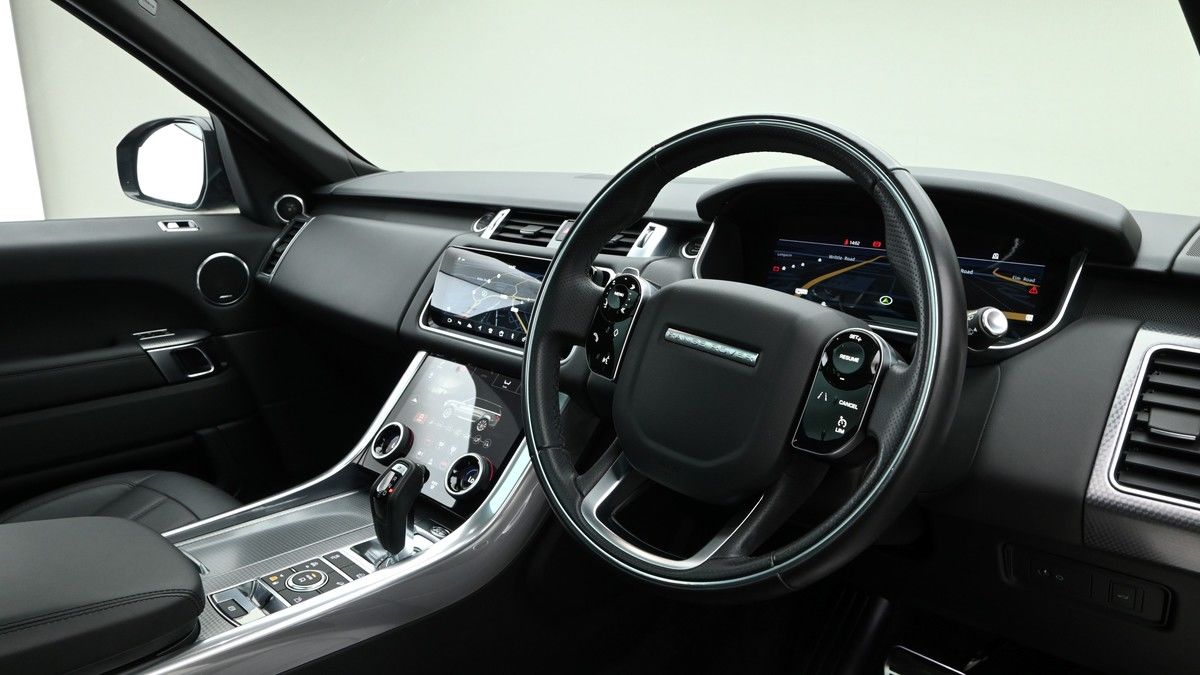 Land Rover Range Rover Sport Image 3