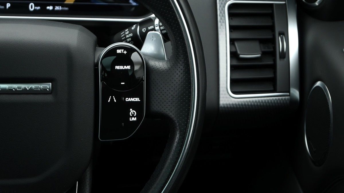Land Rover Range Rover Sport Image 16
