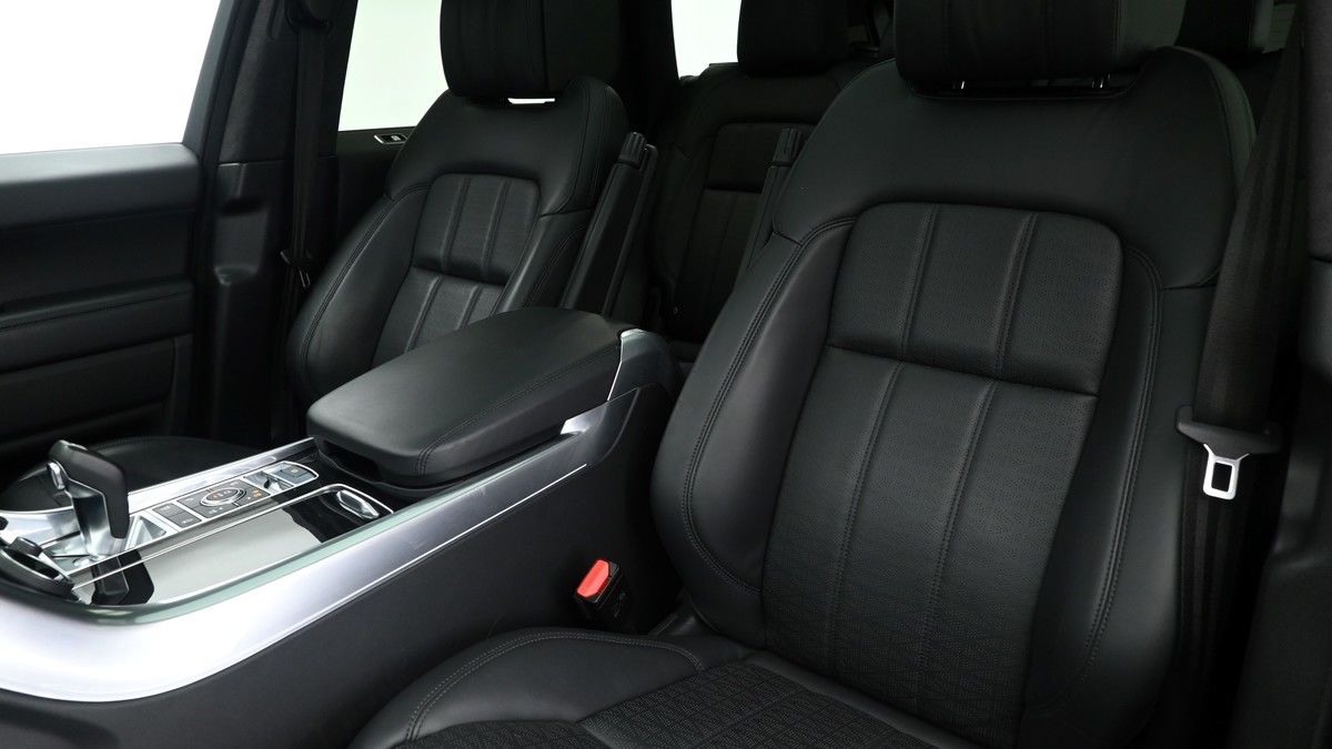 Land Rover Range Rover Sport Image 4