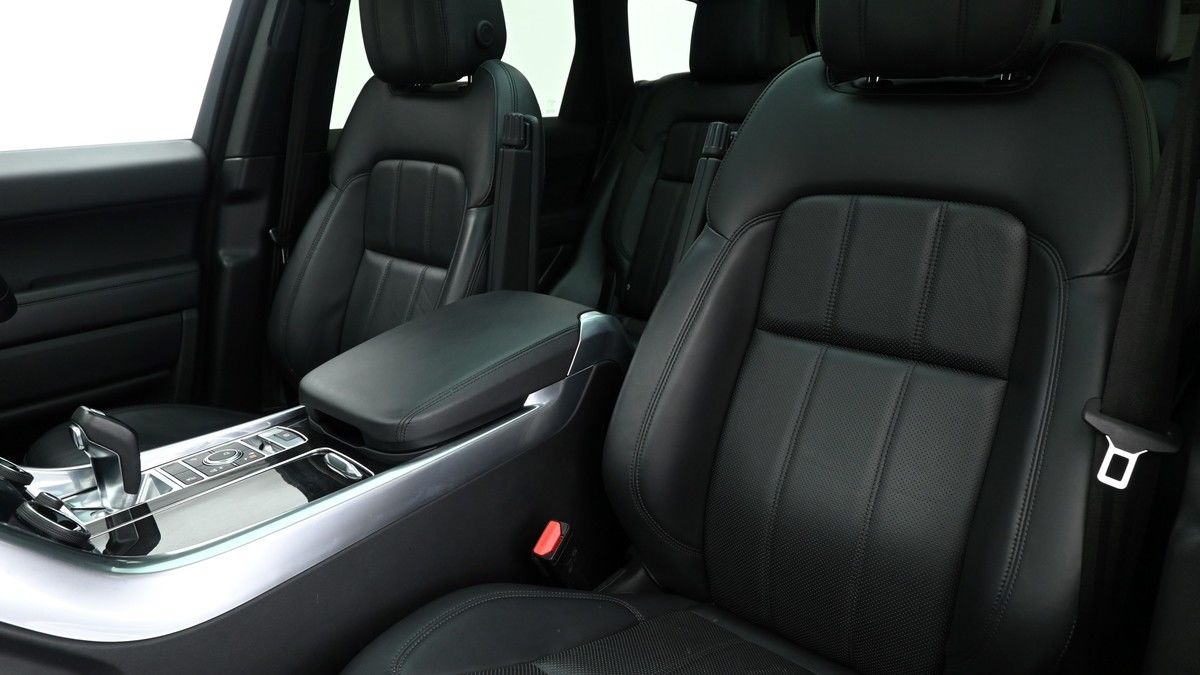 Land Rover Range Rover Sport Image 4
