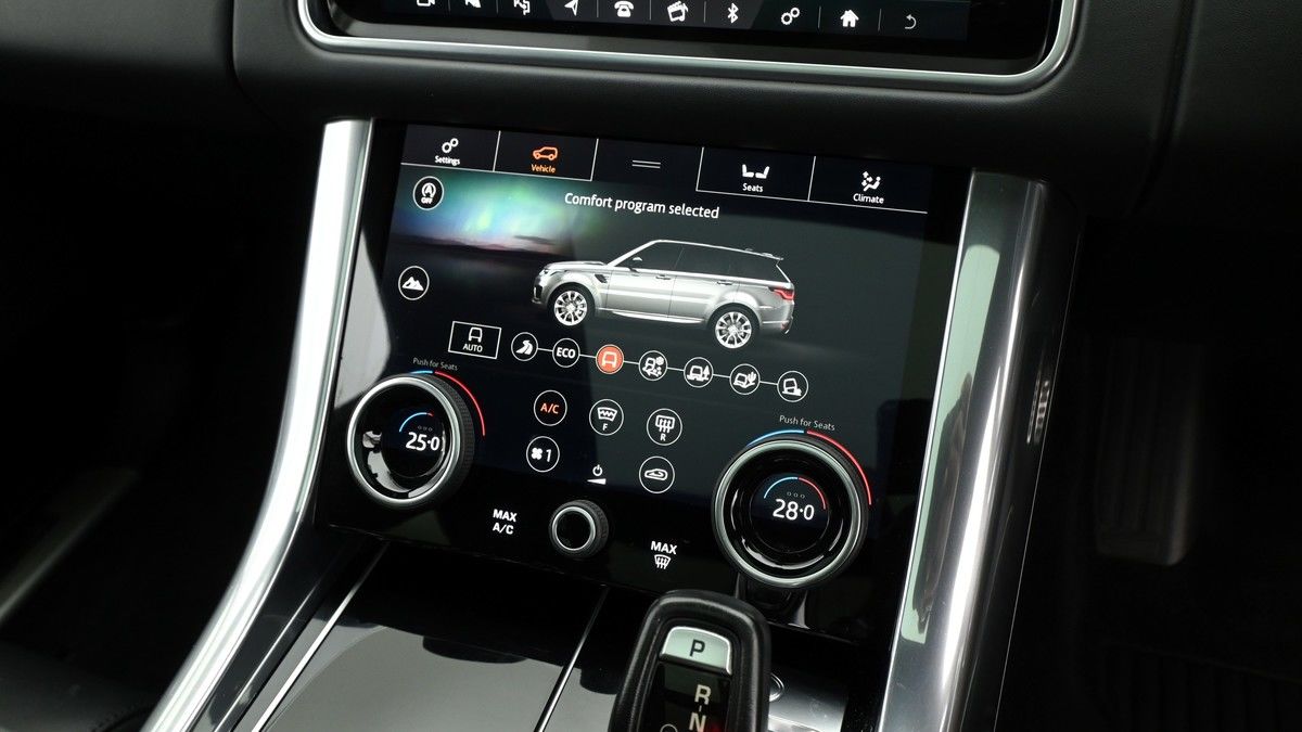 Land Rover Range Rover Sport Image 13