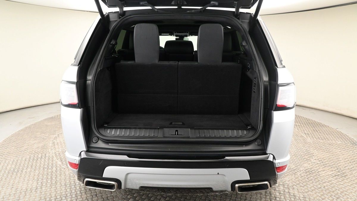Land Rover Range Rover Sport Image 11