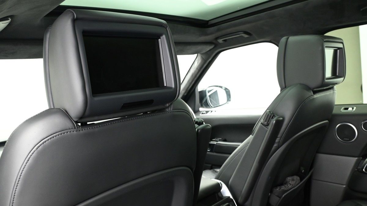 Land Rover Range Rover Sport Image 3