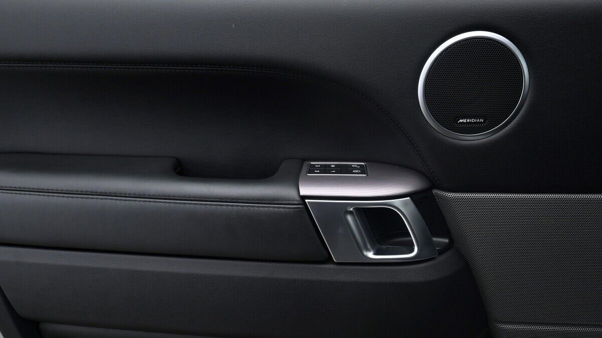 Land Rover Range Rover Sport Image 13