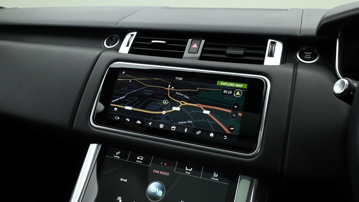Land Rover Range Rover Sport Image 11