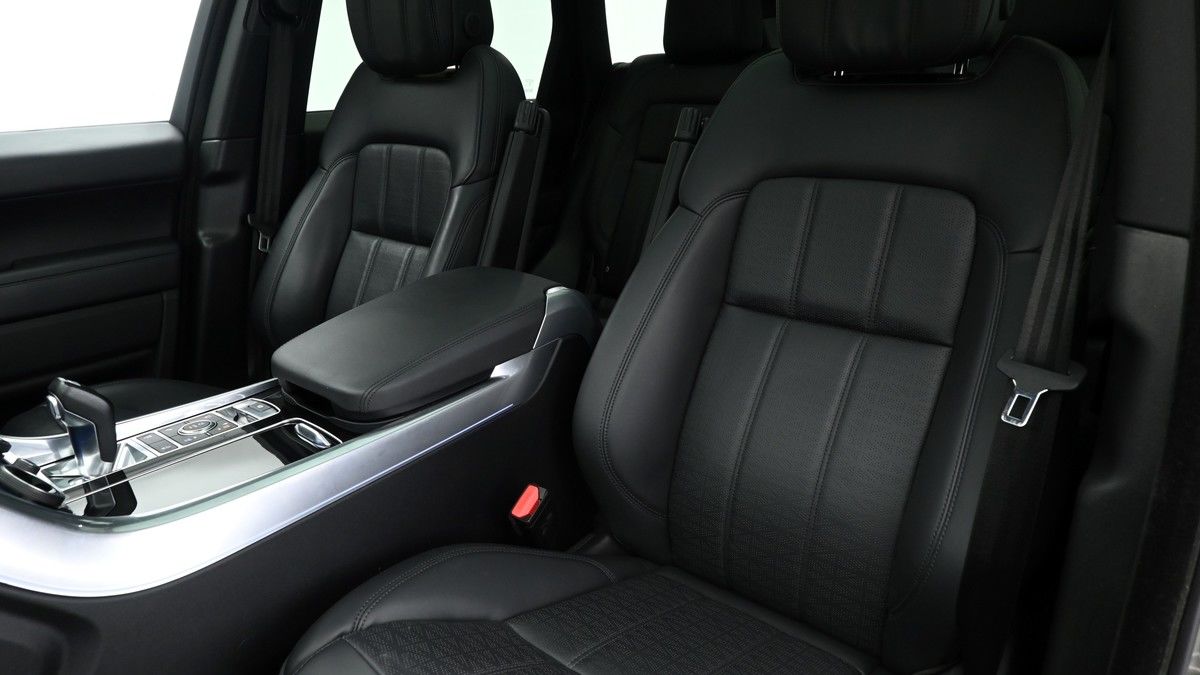 Land Rover Range Rover Sport Image 4