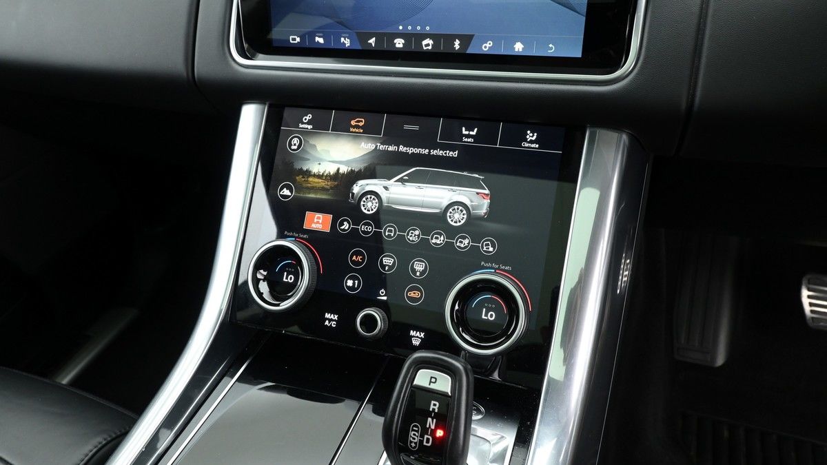 Land Rover Range Rover Sport Image 12