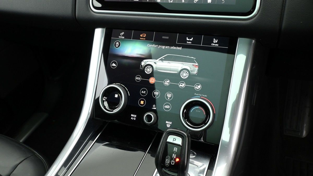 Land Rover Range Rover Sport Image 12