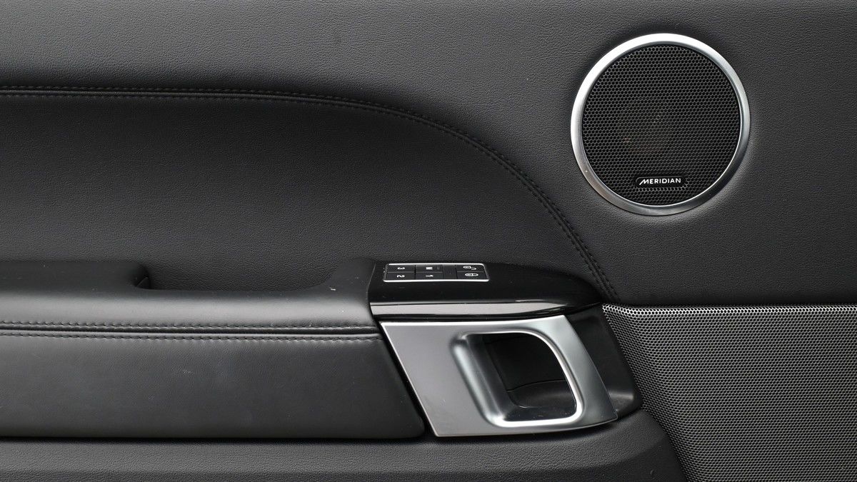 Land Rover Range Rover Sport Image 13