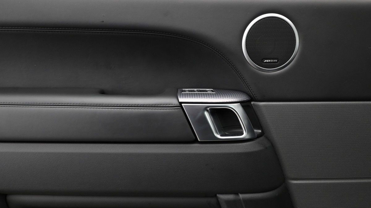 Land Rover Range Rover Sport Image 13
