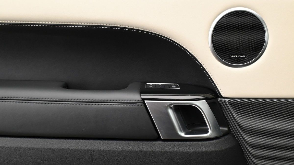 Land Rover Range Rover Sport Image 13