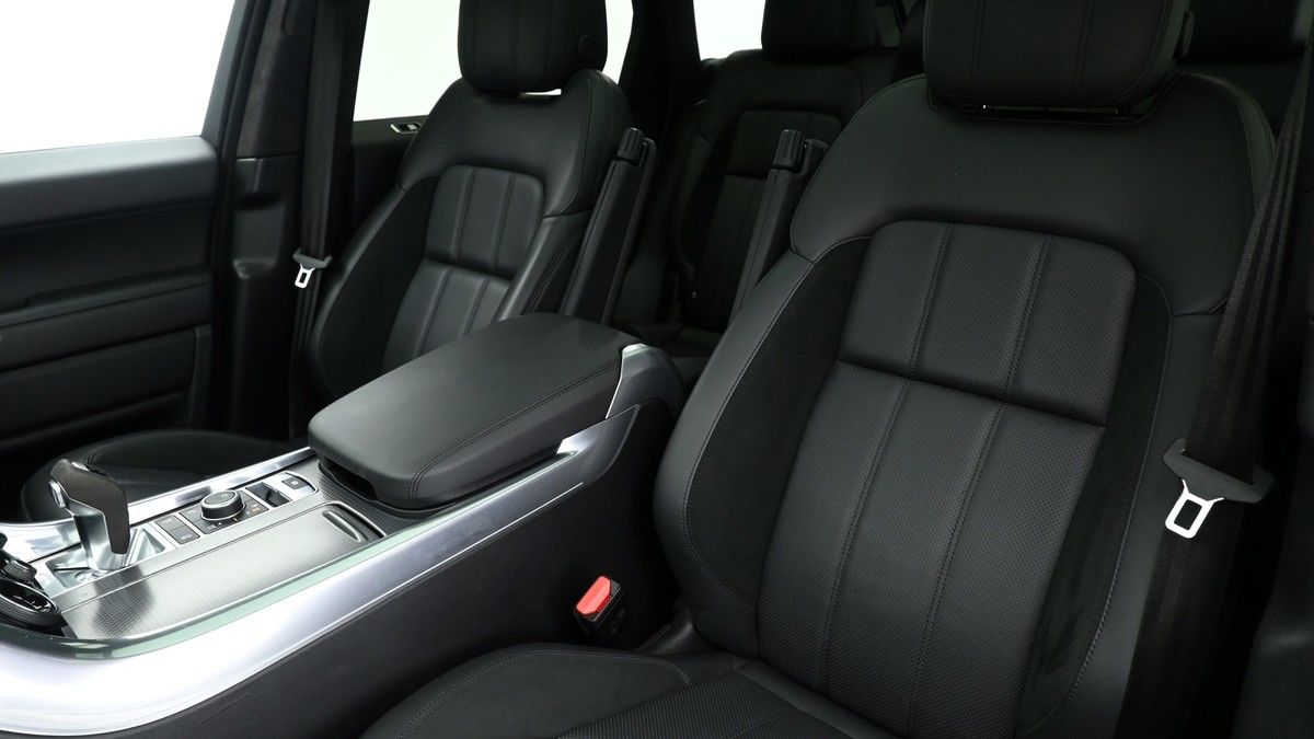 Land Rover Range Rover Sport Image 4
