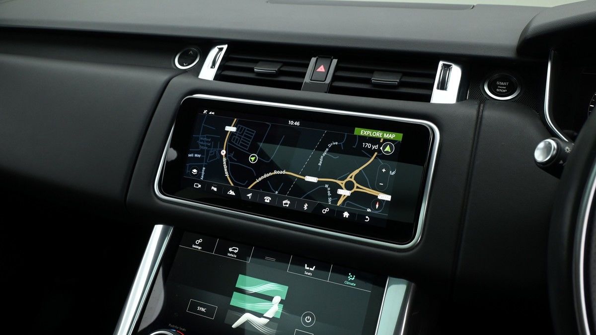Land Rover Range Rover Sport Image 11