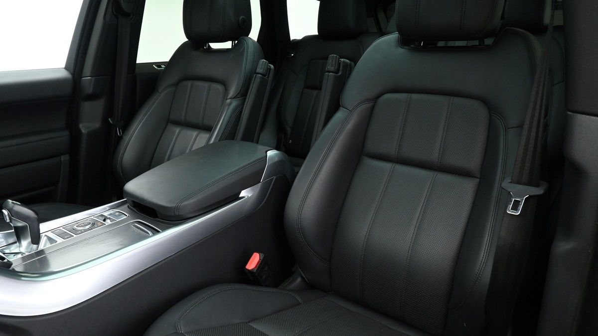 Land Rover Range Rover Sport Image 4