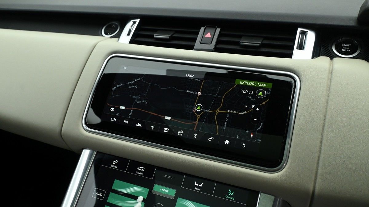 Land Rover Range Rover Sport Image 11