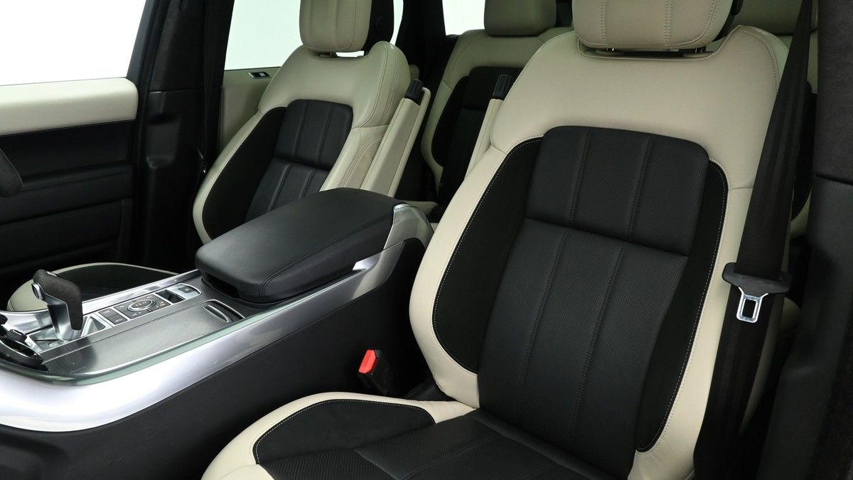 Land Rover Range Rover Sport Image 4