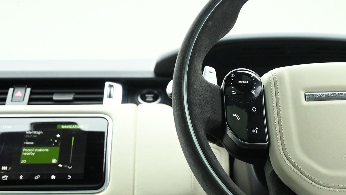 Land Rover Range Rover Sport Image 15