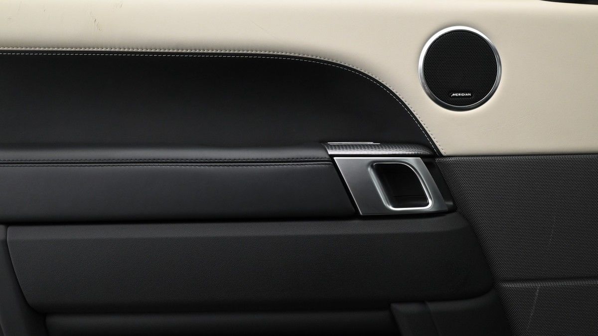 Land Rover Range Rover Sport Image 13