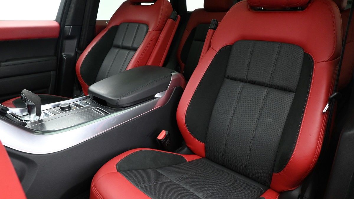 Land Rover Range Rover Sport Image 4