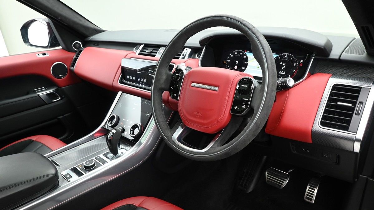 Land Rover Range Rover Sport Image 3