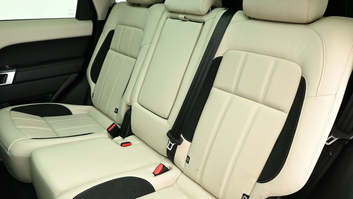 Land Rover Range Rover Sport Image 5