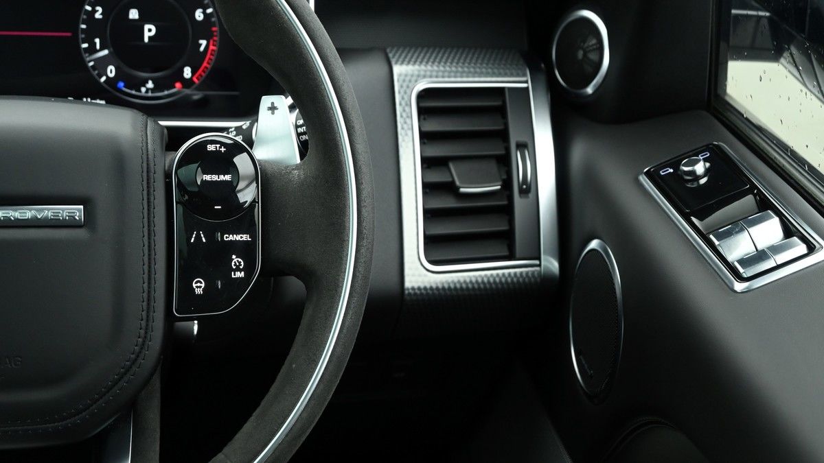 Land Rover Range Rover Sport Image 32