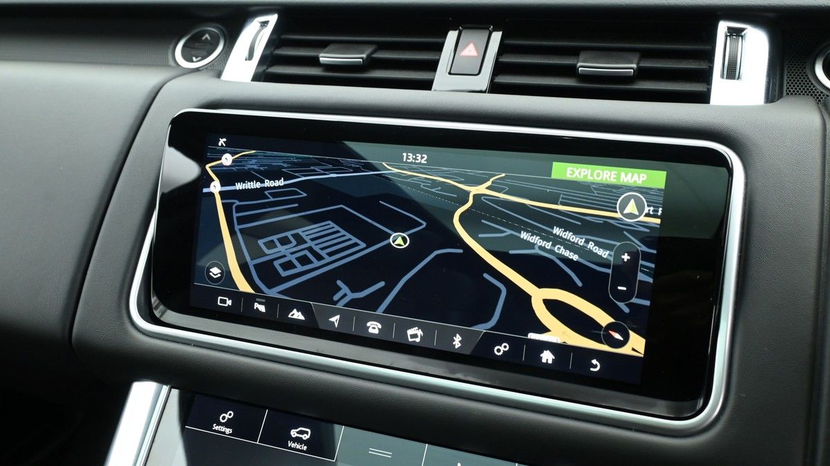 Land Rover Range Rover Sport Image 21