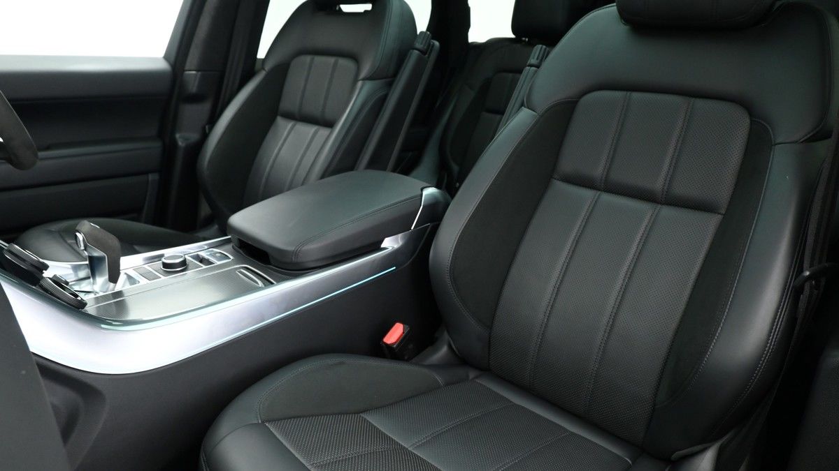 Land Rover Range Rover Sport Image 7