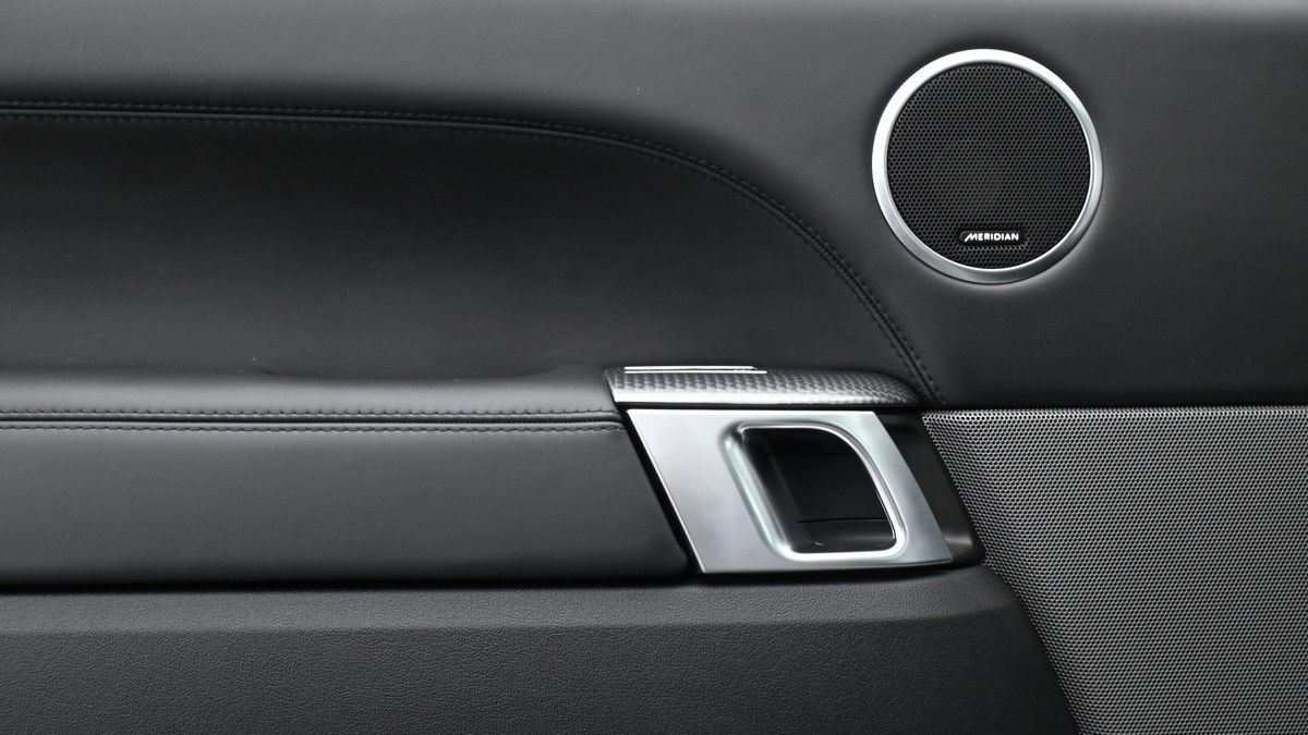 Land Rover Range Rover Sport Image 25