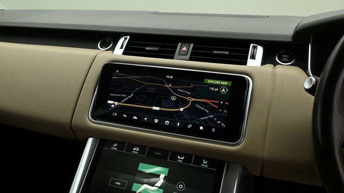 Land Rover Range Rover Sport Image 10