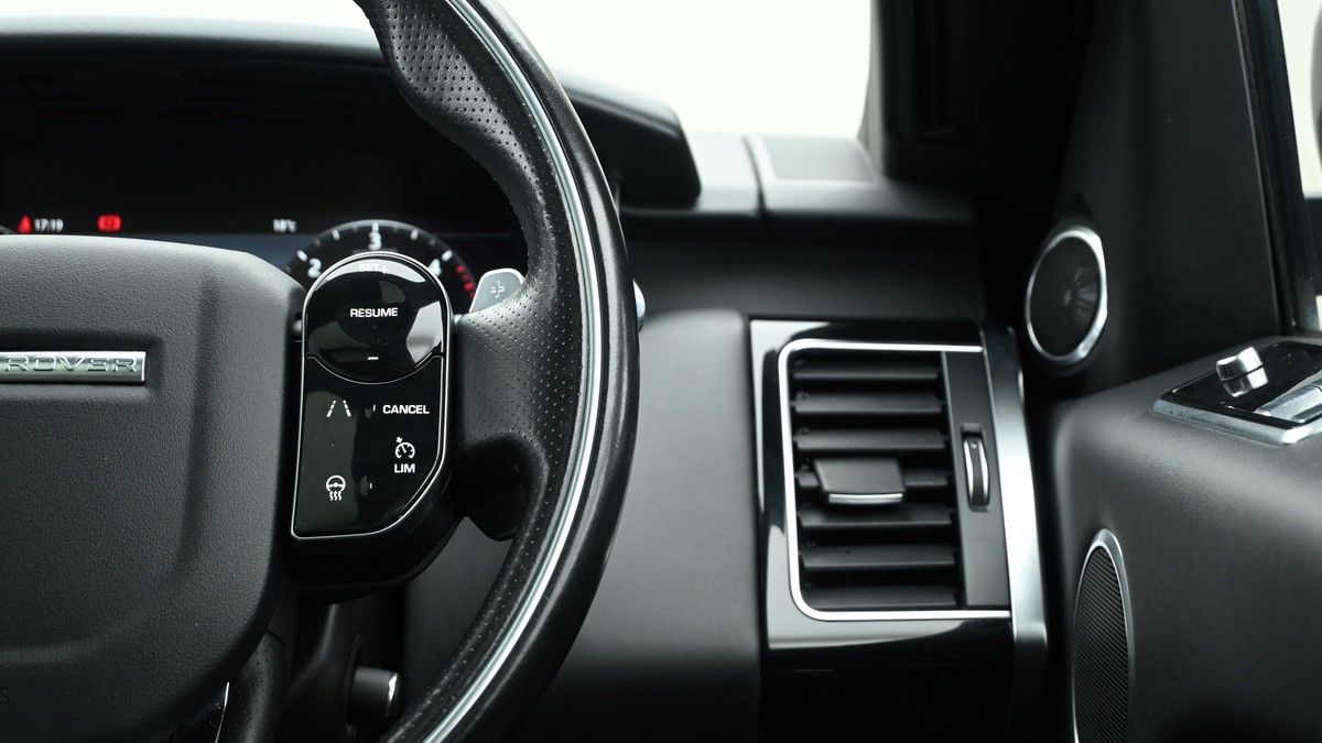 Land Rover Range Rover Sport Image 16