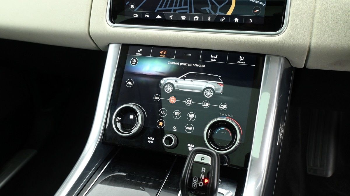 Land Rover Range Rover Sport Image 12