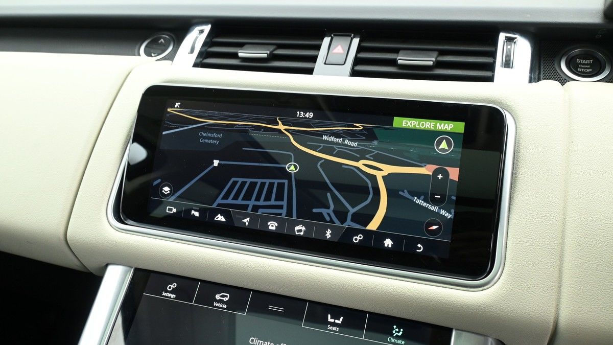 Land Rover Range Rover Sport Image 11