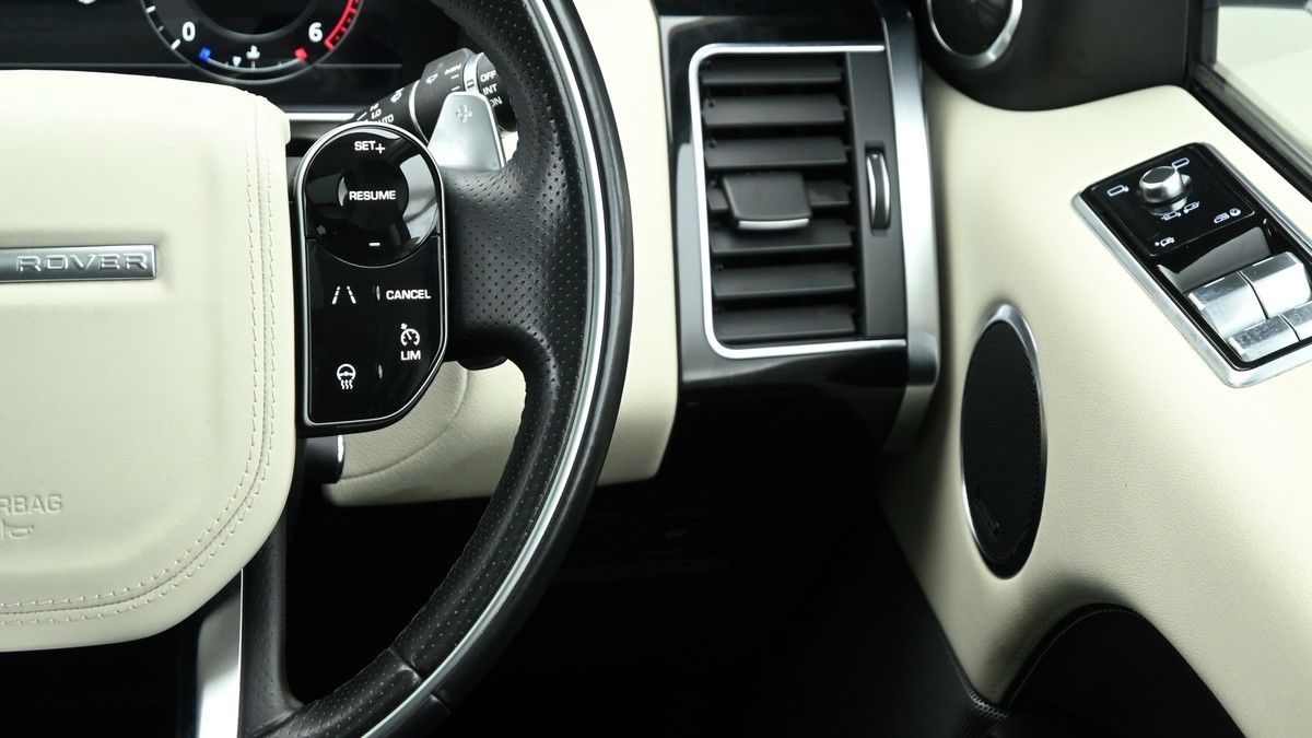 Land Rover Range Rover Sport Image 16