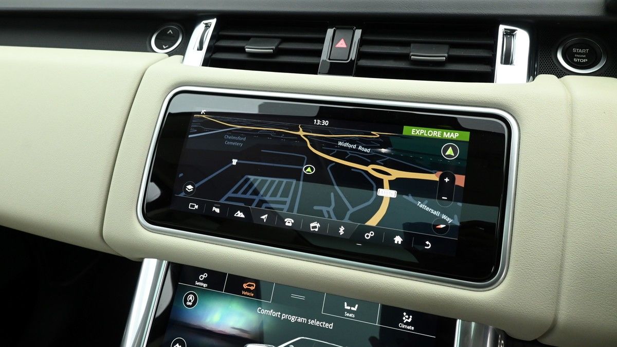 Land Rover Range Rover Sport Image 11